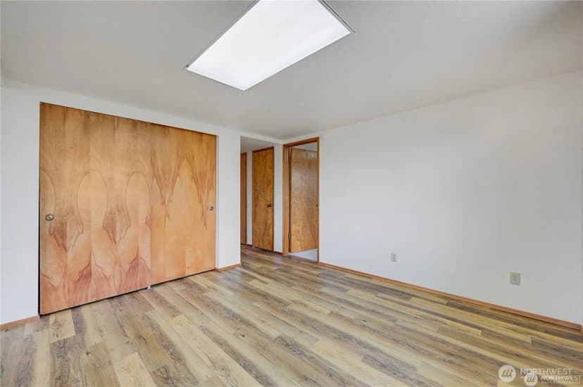 Property photo for 2601 2nd Avenue E, Port Orchard photo 32