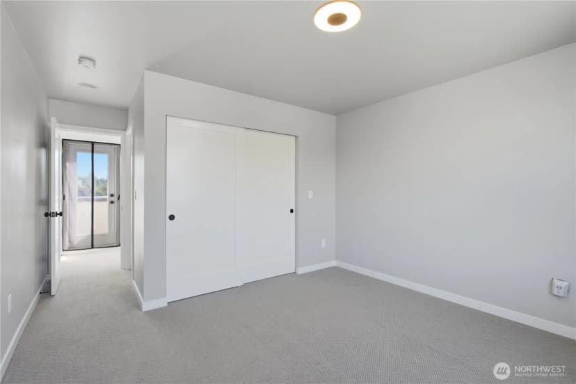 Property photo for 4608 Woodland Park Avenue N, Seattle photo 14