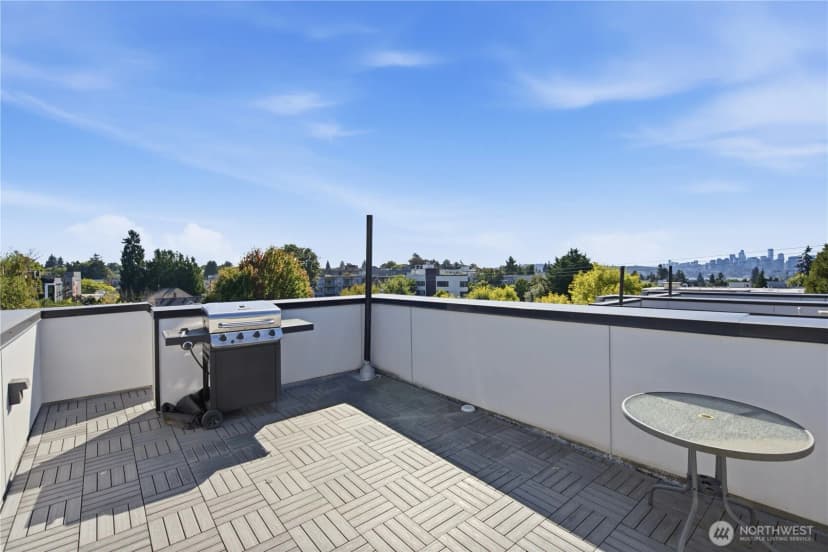 Property photo for 4608 Woodland Park Avenue N, Seattle photo 21