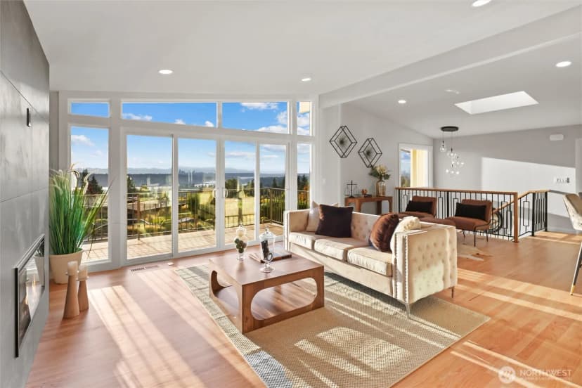 Property photo for 4360 Somerset Boulevard Se, Bellevue photo 14