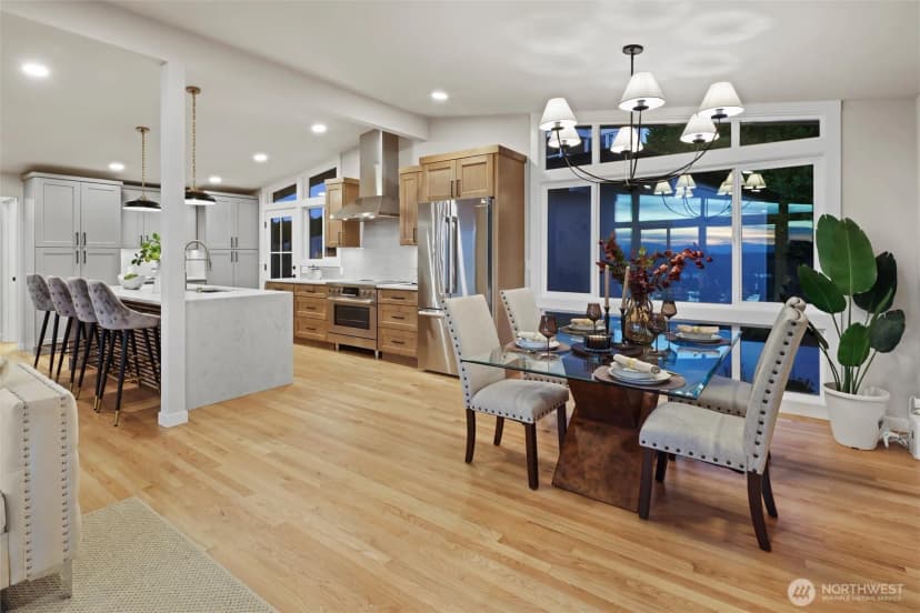 Property photo for 4360 Somerset Boulevard Se, Bellevue photo 13