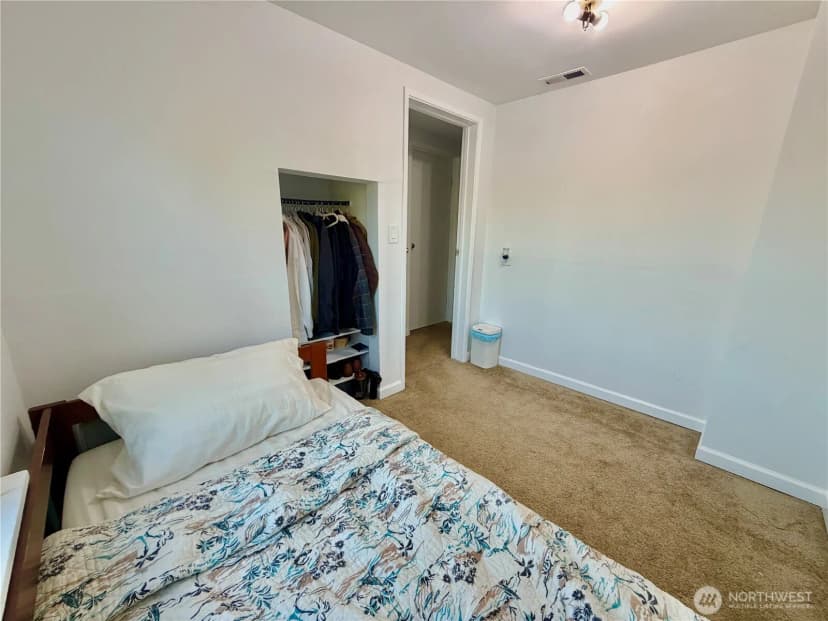 Property photo for 927 7th Avenue Sw, Puyallup photo 15