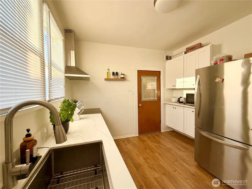 Property photo for 927 7th Avenue Sw, Puyallup photo 9