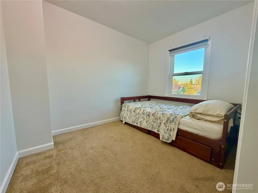 Property photo for 927 7th Avenue Sw, Puyallup photo 14