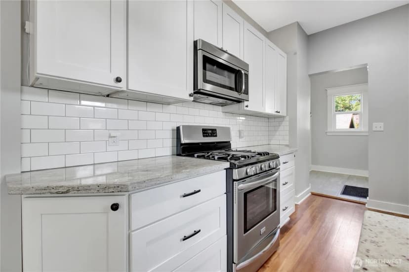 Property photo for 2318 Baker Avenue, Everett photo 15