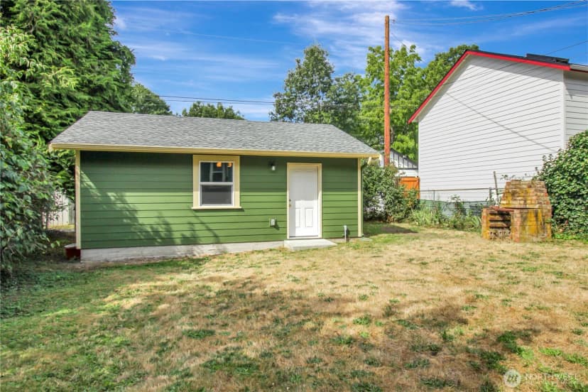 Property photo for 2318 Baker Avenue, Everett photo 38