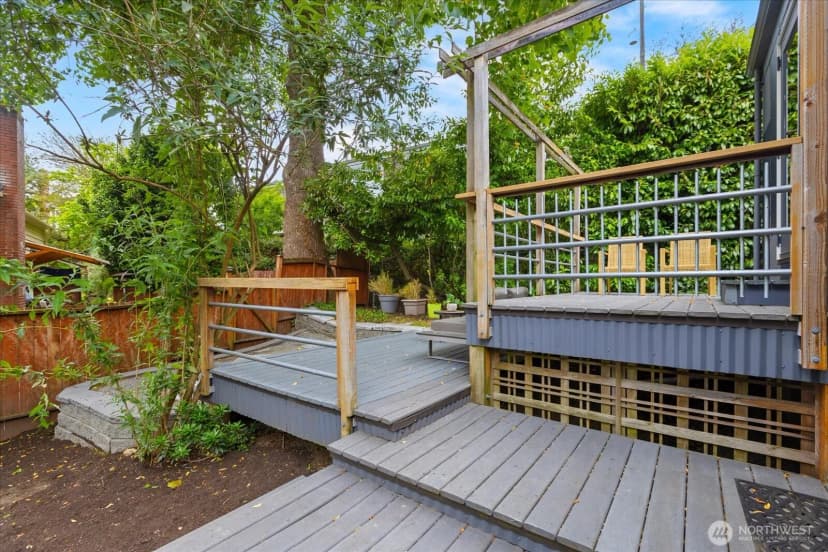 Property photo for 2804 Prosch Avenue W, Seattle photo 27