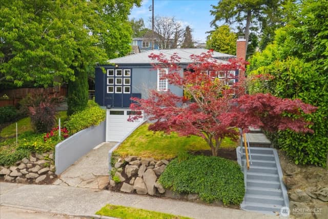 Property photo for 2804 Prosch Avenue W, Seattle