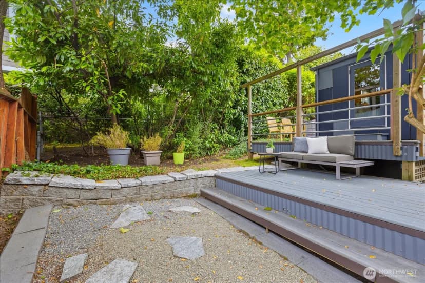 Property photo for 2804 Prosch Avenue W, Seattle photo 28