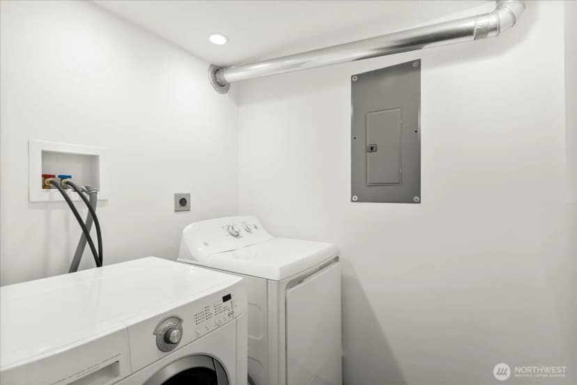Property photo for 2804 Prosch Avenue W, Seattle photo 24