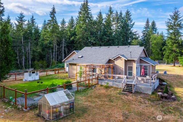 Property photo for 5512 331st Street S, Roy photo 5