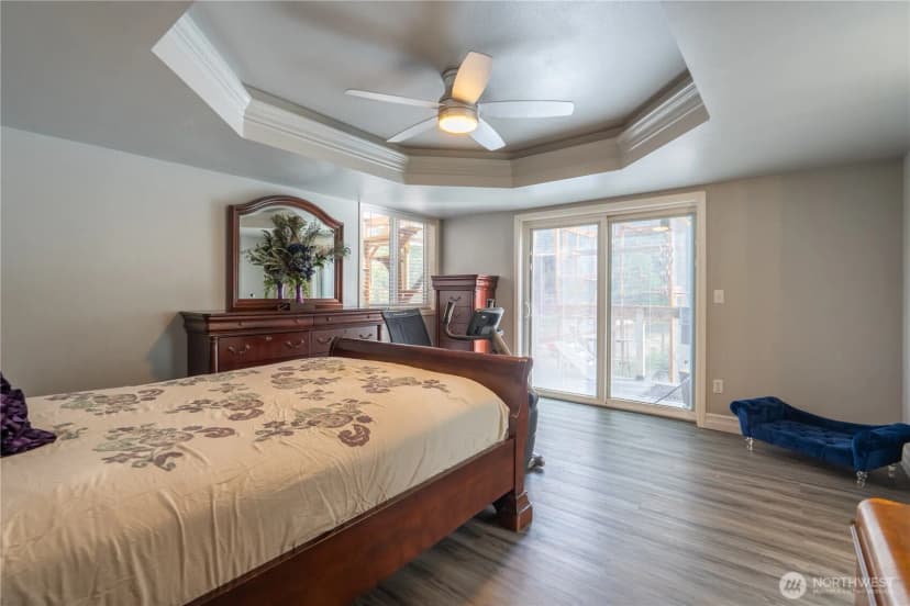 Property photo for 5512 331st Street S, Roy photo 14