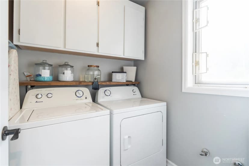 Property photo for 5512 331st Street S, Roy photo 21