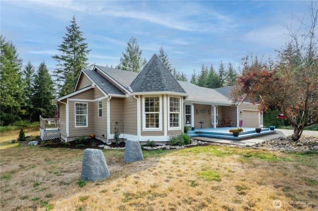 Property photo for 5512 331st Street S, Roy photo 4