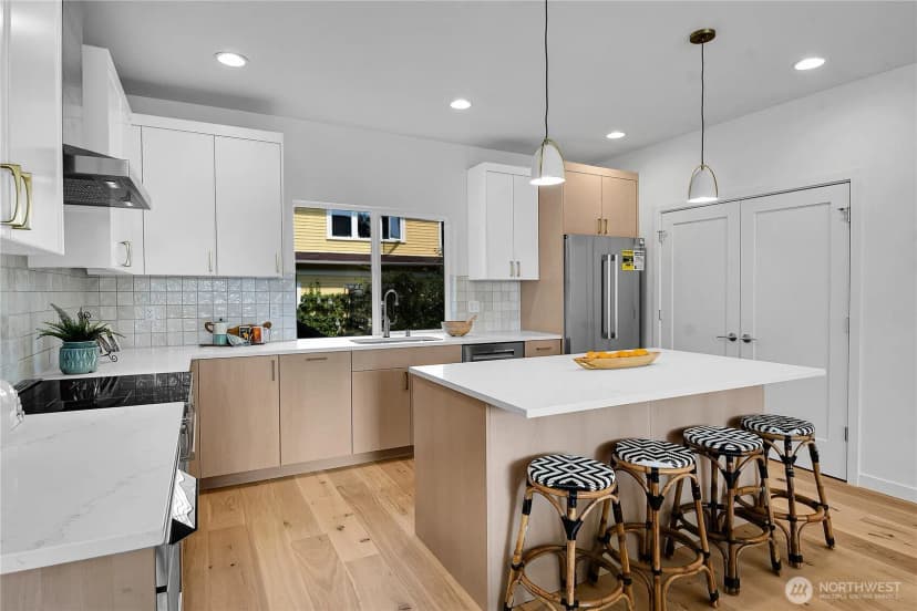 Property photo for 2608 Nw 62nd Street, Seattle photo 6