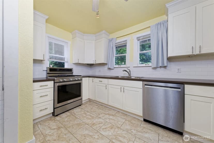 Property photo for 803 Jefferson Street Se, Olympia photo 6