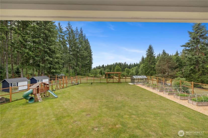 Property photo for 35509 Ne 91st Way, Carnation photo 14