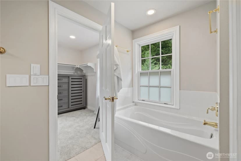 Property photo for 35509 Ne 91st Way, Carnation photo 12