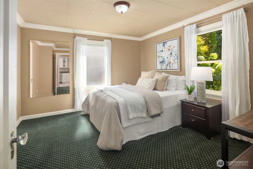 Property photo for 11754 Riviera Place Ne, Seattle photo 19