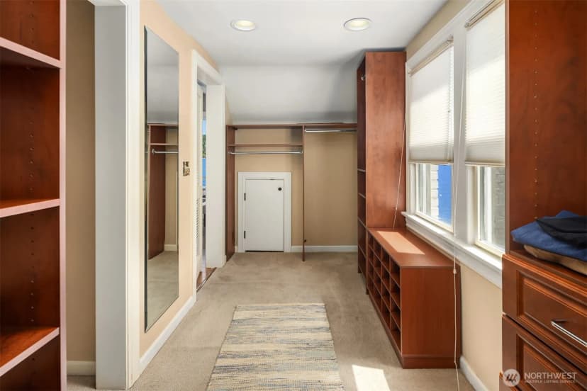 Property photo for 11754 Riviera Place Ne, Seattle photo 25