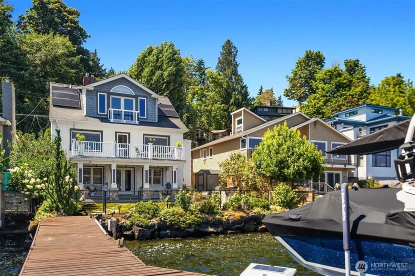 Property photo for 11754 Riviera Place Ne, Seattle