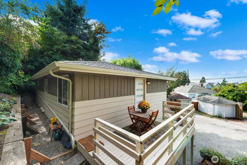 Property photo for 5625 Sw Teig Place, Seattle photo 3
