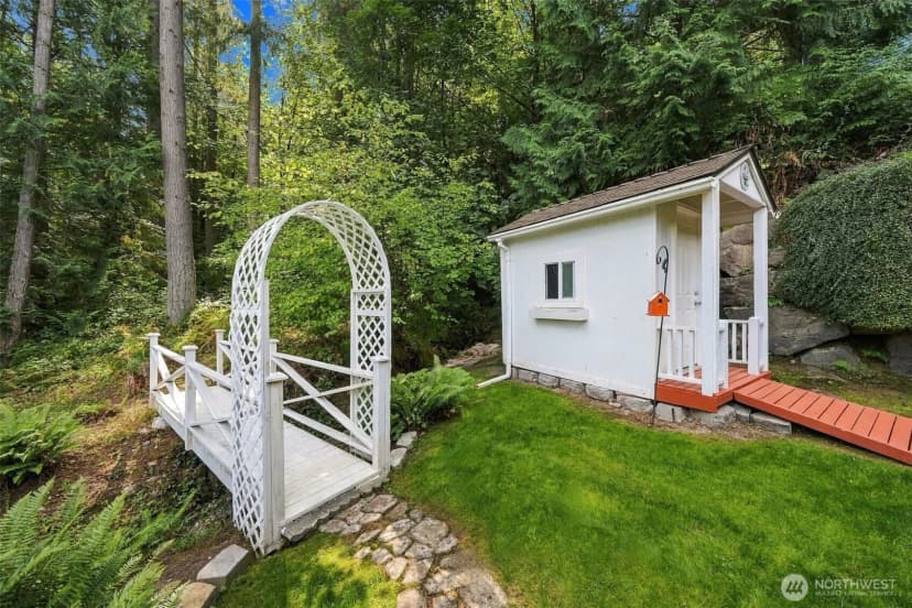 Property photo for 17101 Ne 28th Place, Bellevue photo 32