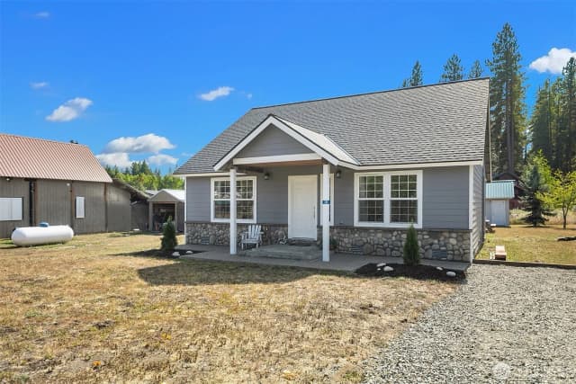 Property photo for 230 Cascade View Drive, Ronald photo 2