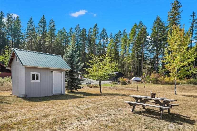 Property photo for 230 Cascade View Drive, Ronald photo 17