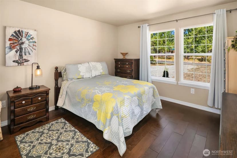Property photo for 230 Cascade View Drive, Ronald photo 14