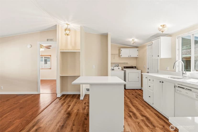 Property photo for 1006 S 12th Avenue, Kelso photo 13