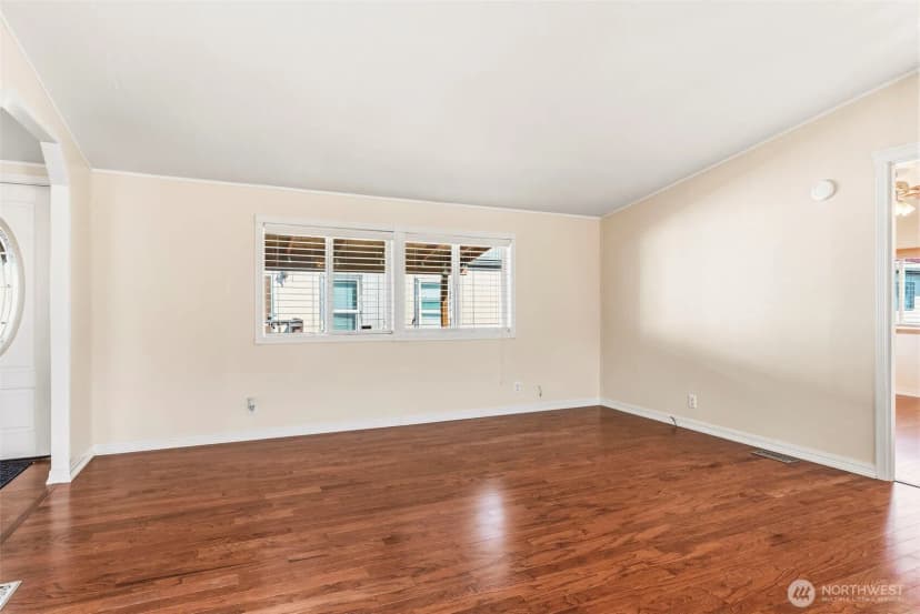 Property photo for 1006 S 12th Avenue, Kelso photo 14
