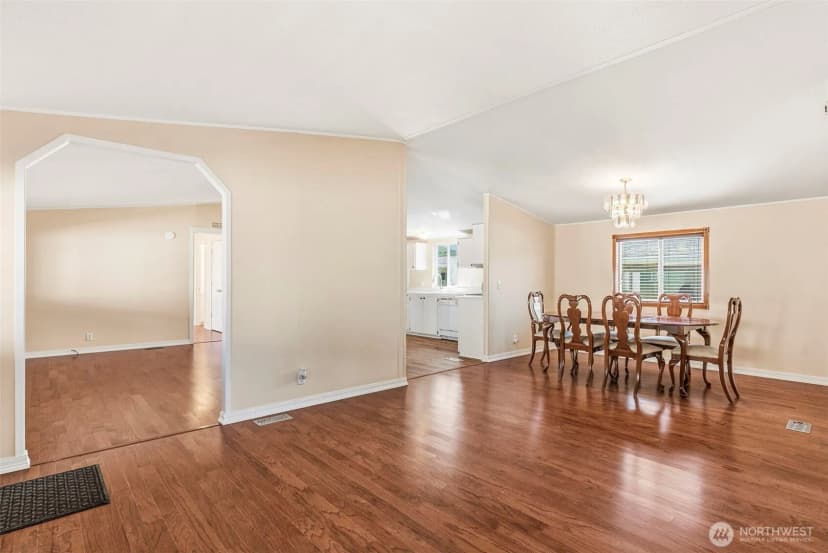 Property photo for 1006 S 12th Avenue, Kelso photo 8