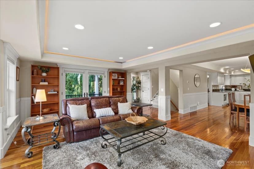 Property photo for 825 Kirkland Way, Kirkland photo 5