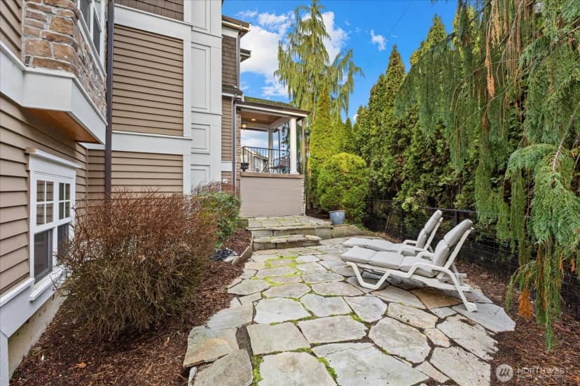 Property photo for 825 Kirkland Way, Kirkland photo 26