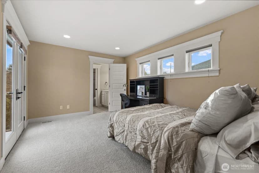 Property photo for 825 Kirkland Way, Kirkland photo 19