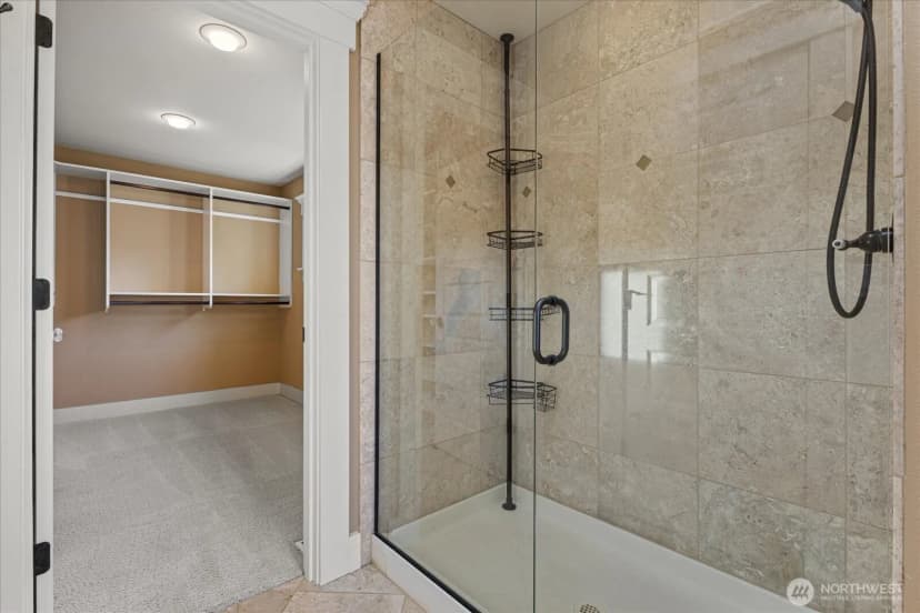 Property photo for 825 Kirkland Way, Kirkland photo 18