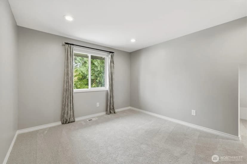 Property photo for 21108 Ne 42nd Street, Sammamish photo 18