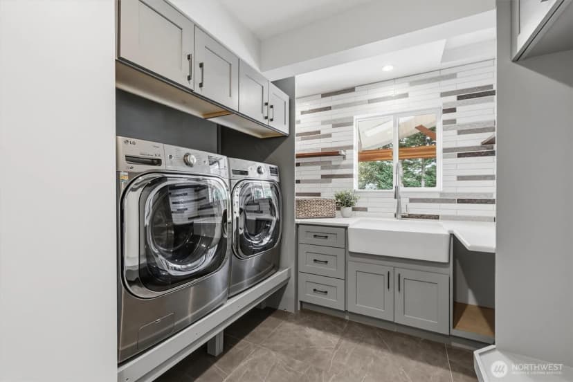 Property photo for 21108 Ne 42nd Street, Sammamish photo 10