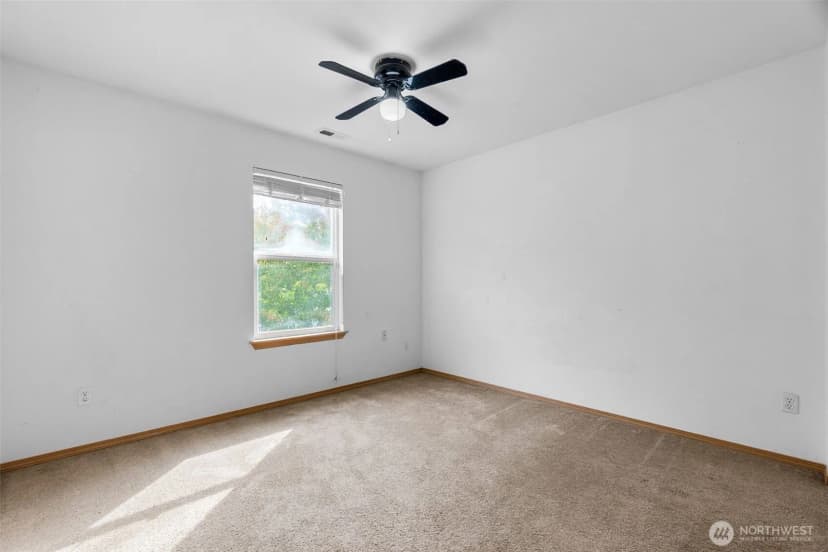 Property photo for 4836 42nd Lane Se, Lacey photo 28