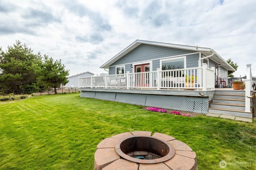 Property photo for 33018 G Place, Ocean Park photo 18
