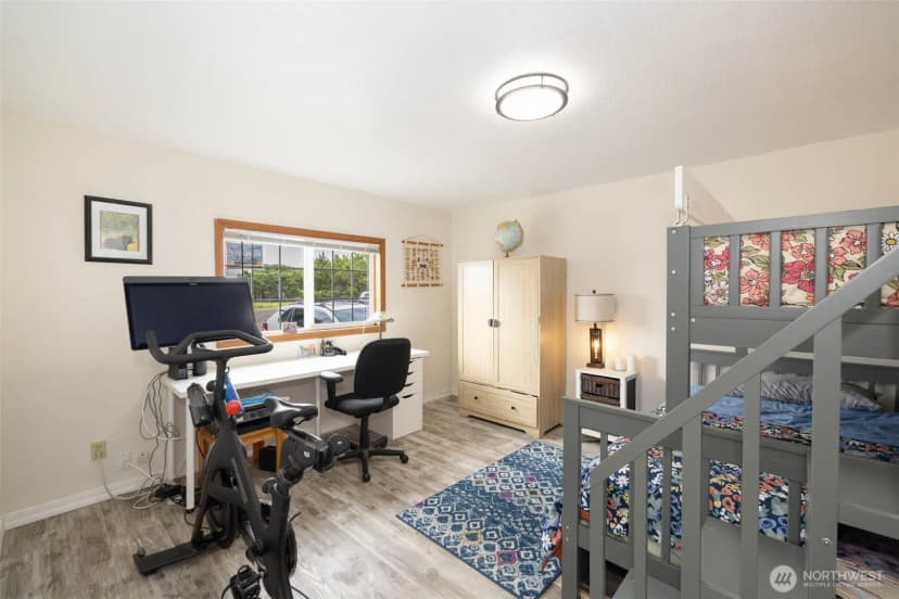 Property photo for 33018 G Place, Ocean Park photo 11