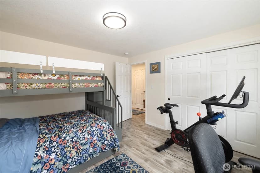 Property photo for 33018 G Place, Ocean Park photo 12