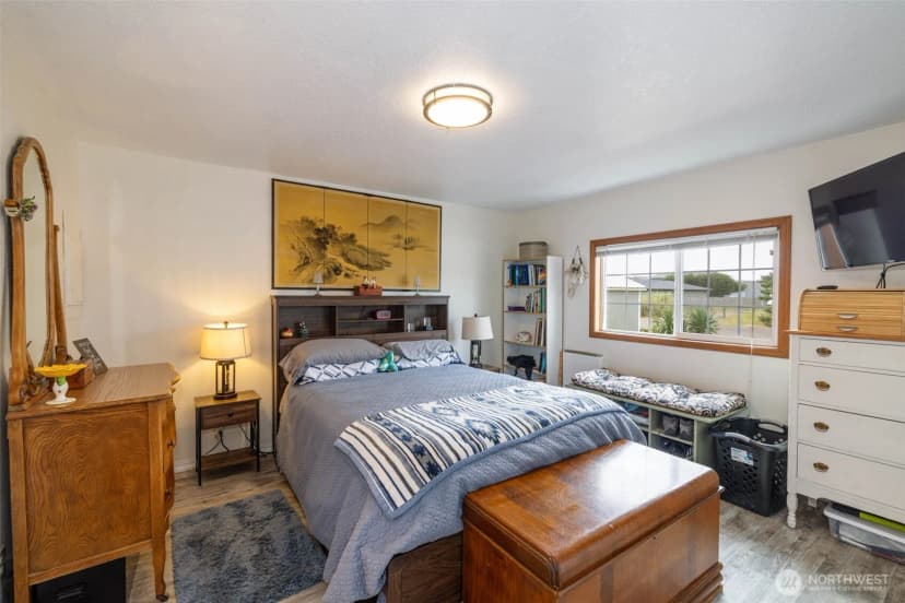 Property photo for 33018 G Place, Ocean Park photo 13