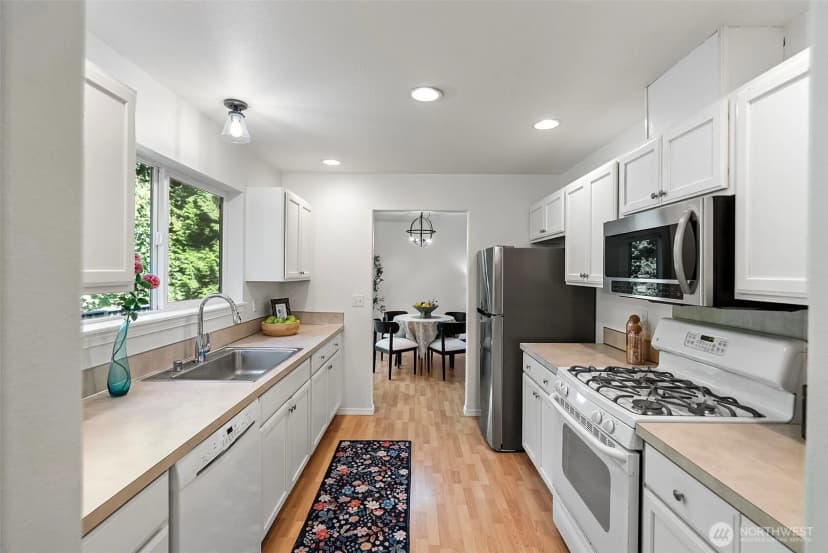 Property photo for 1858 21st Avenue Se, Olympia photo 6