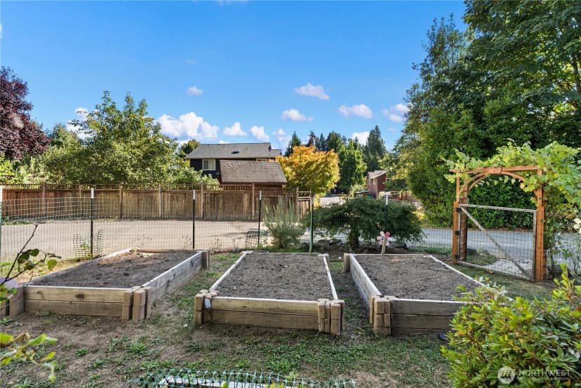 Property photo for 1858 21st Avenue Se, Olympia photo 36