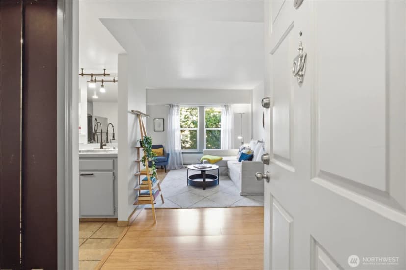 Property photo for 505 E Denny Way #a305, Seattle photo 3
