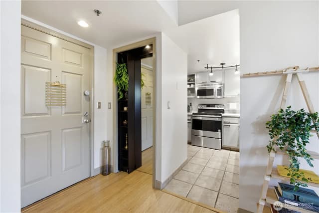 Property photo for 505 E Denny Way #a305, Seattle photo 4