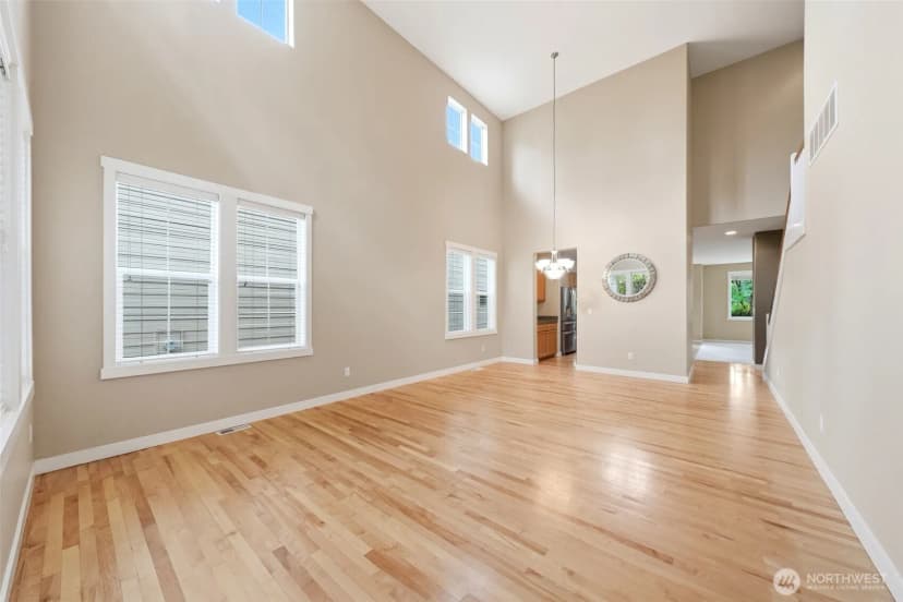 Property photo for 24750 Ne 3rd Place, Sammamish photo 4