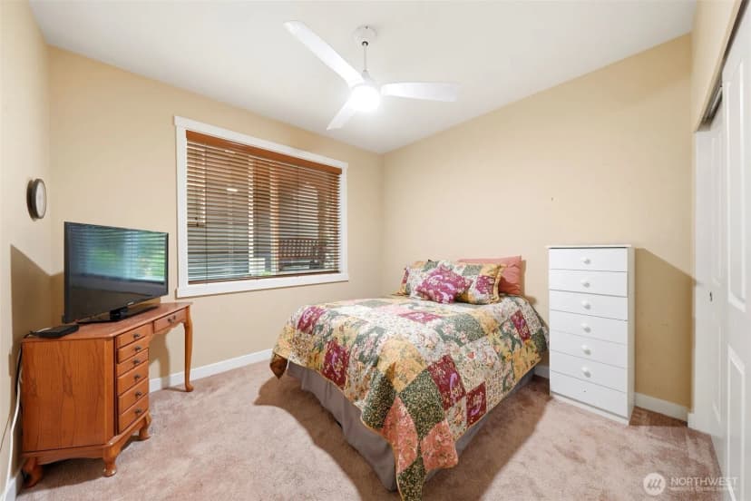 Property photo for 24750 Ne 3rd Place, Sammamish photo 18